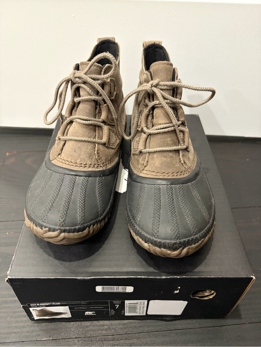 Sorel Women's Brown and Black Waterproof Winter Boots